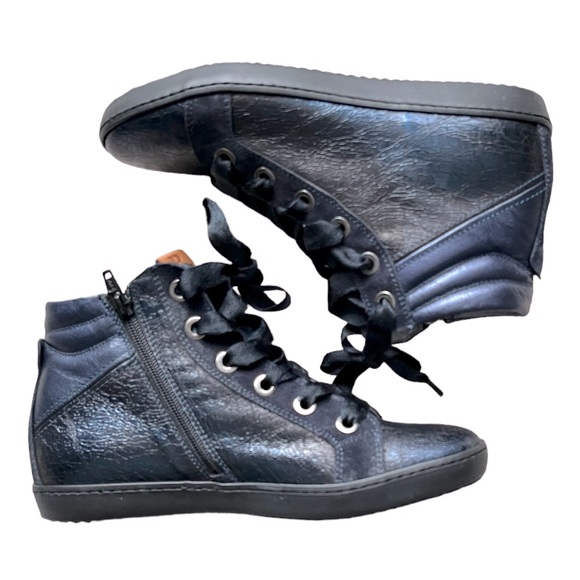 Ron White Lace Up Leather & Suede Sneaker w Side Zipper - Picture 2 of 7